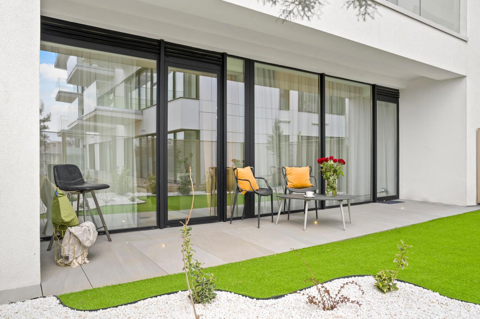 One Verdi Luxury Apartments ブカレスト エクステリア 写真