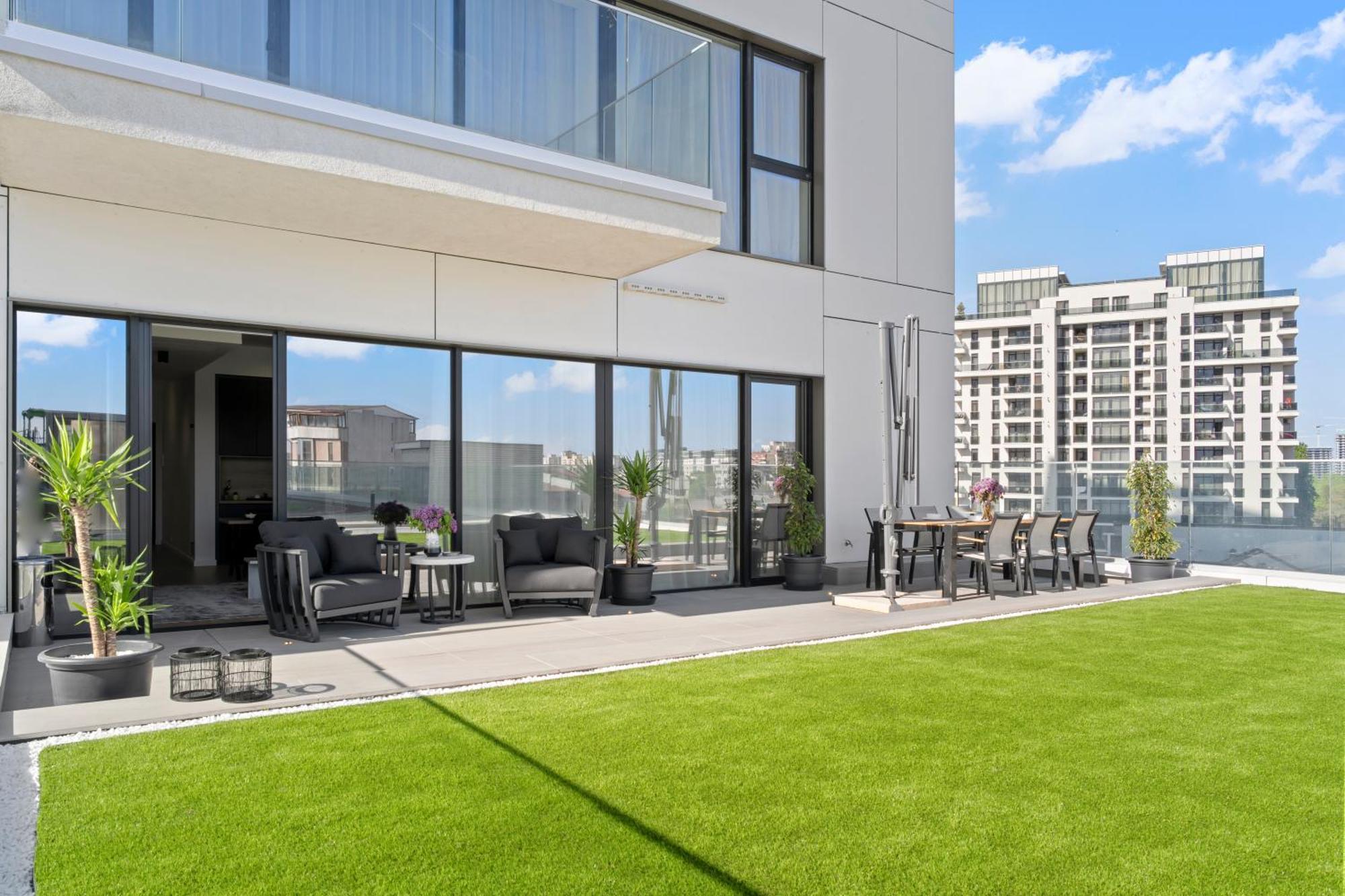 One Verdi Luxury Apartments ブカレスト エクステリア 写真