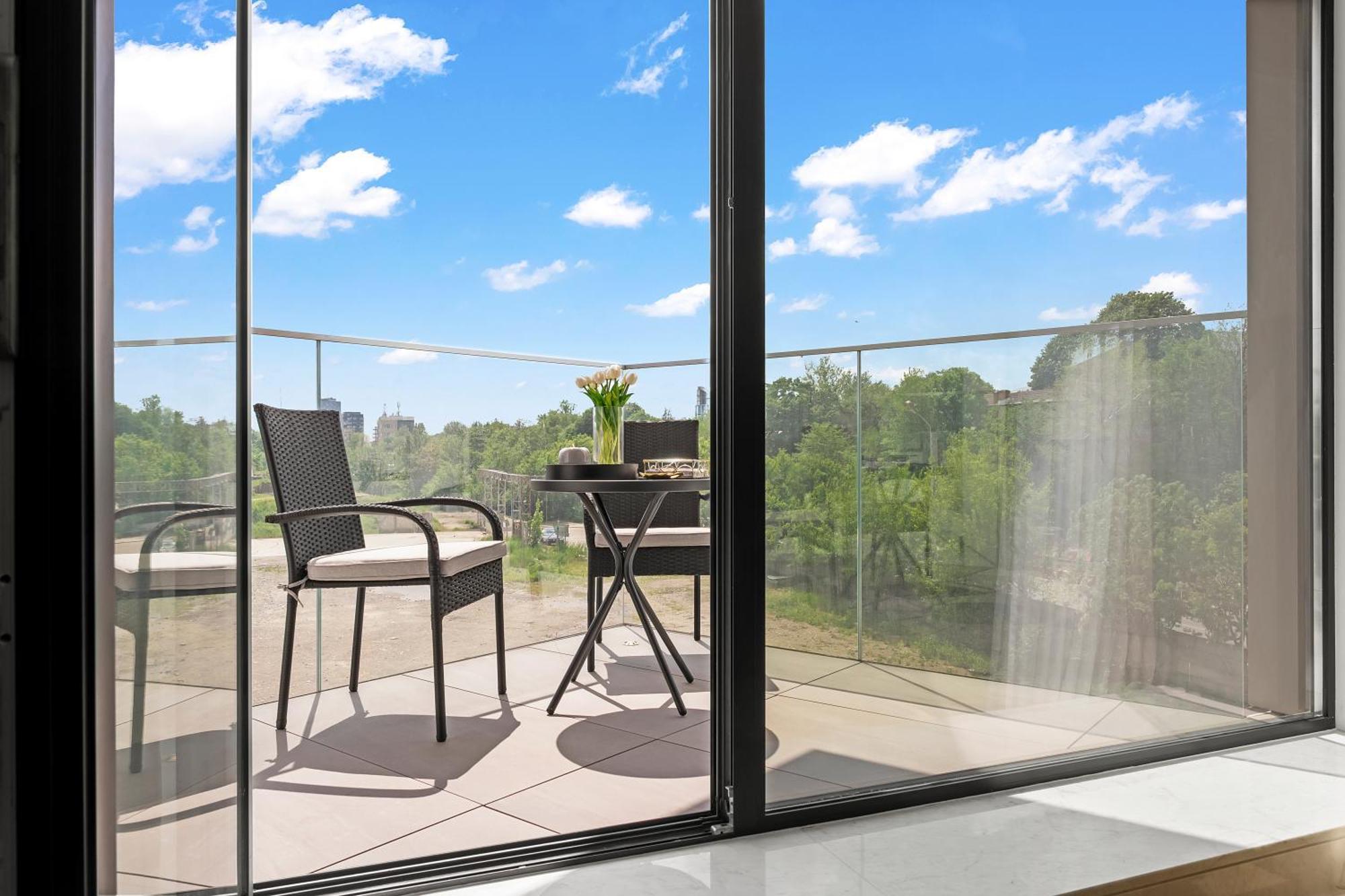 One Verdi Luxury Apartments ブカレスト エクステリア 写真